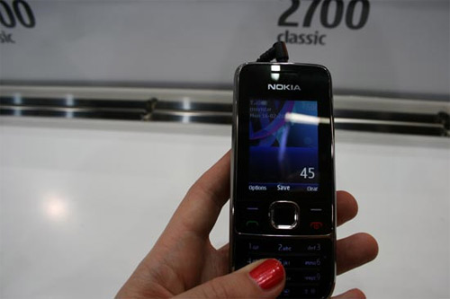Nokia 2700