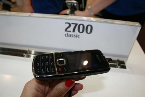 Nokia 2700